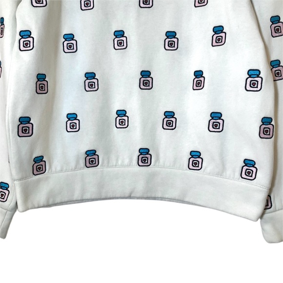 Michaela Buerger White Heart Perfume Bottle Crewneck Sweatshirt Top Women Small - Picture 8 of 15